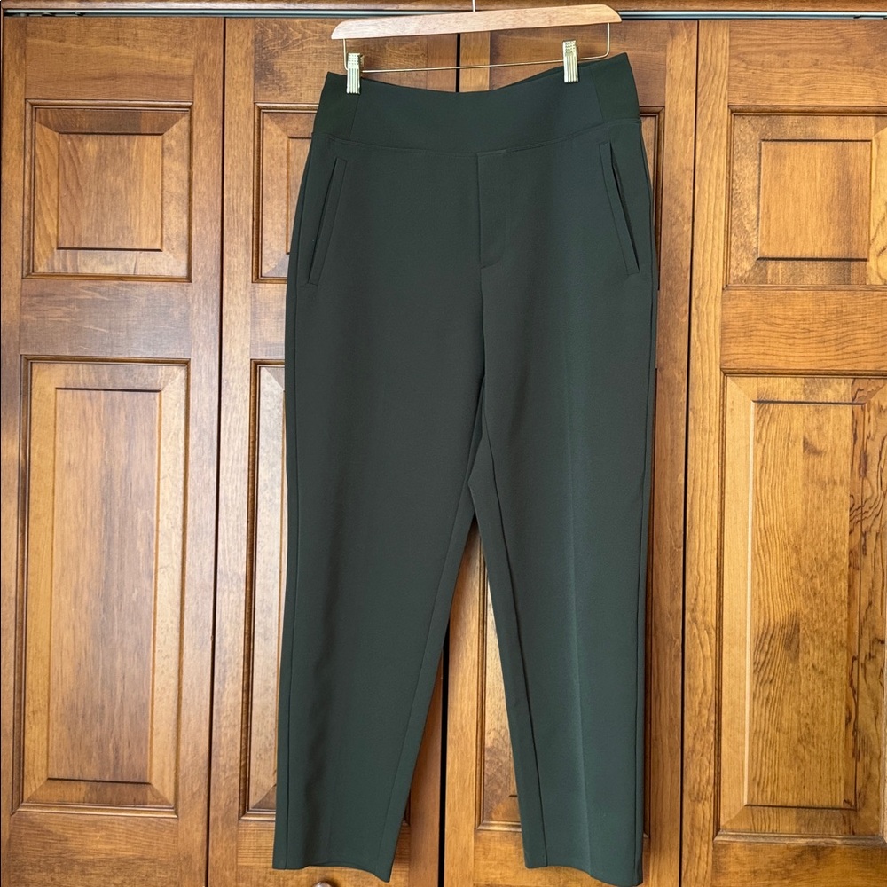 Athleta Endless Pant Green/Olive 10